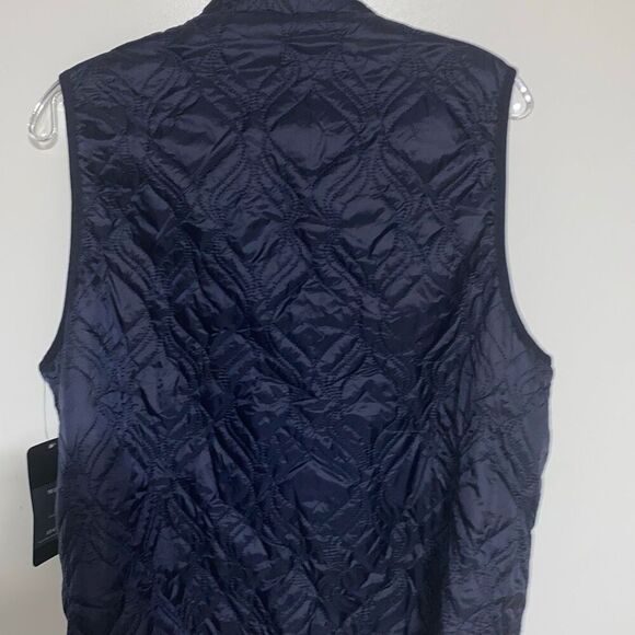 Fabletics Men's Navy The Loft Water Resistant Full Zip Quilted Vest Medium NWT - Picture 6 of 8